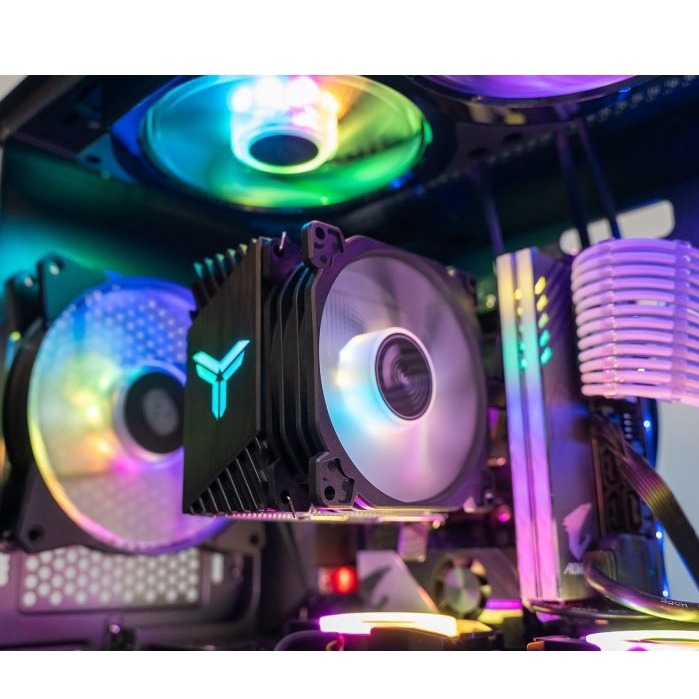 Hình ảnh tản nhiệt khí CR-1200 khi lắp trên case